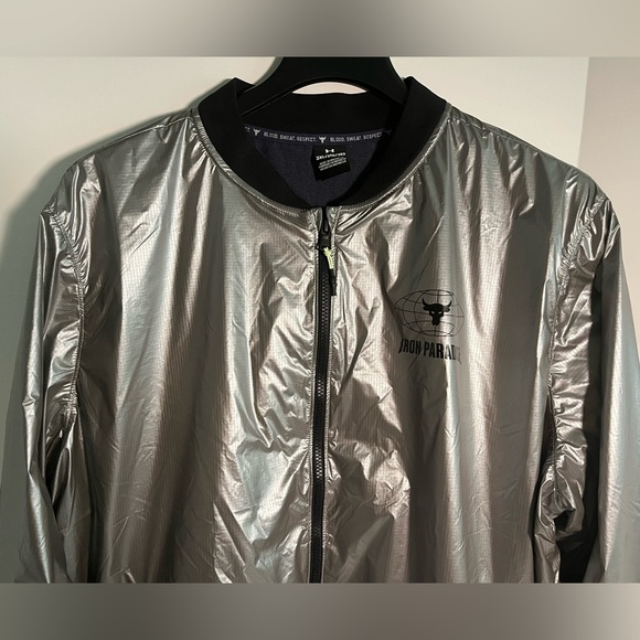 Underarmour Project Rock Disrupt Graphic Ripstop Nylon Fully Lined Bomber Jkt - Picture 11 of 16